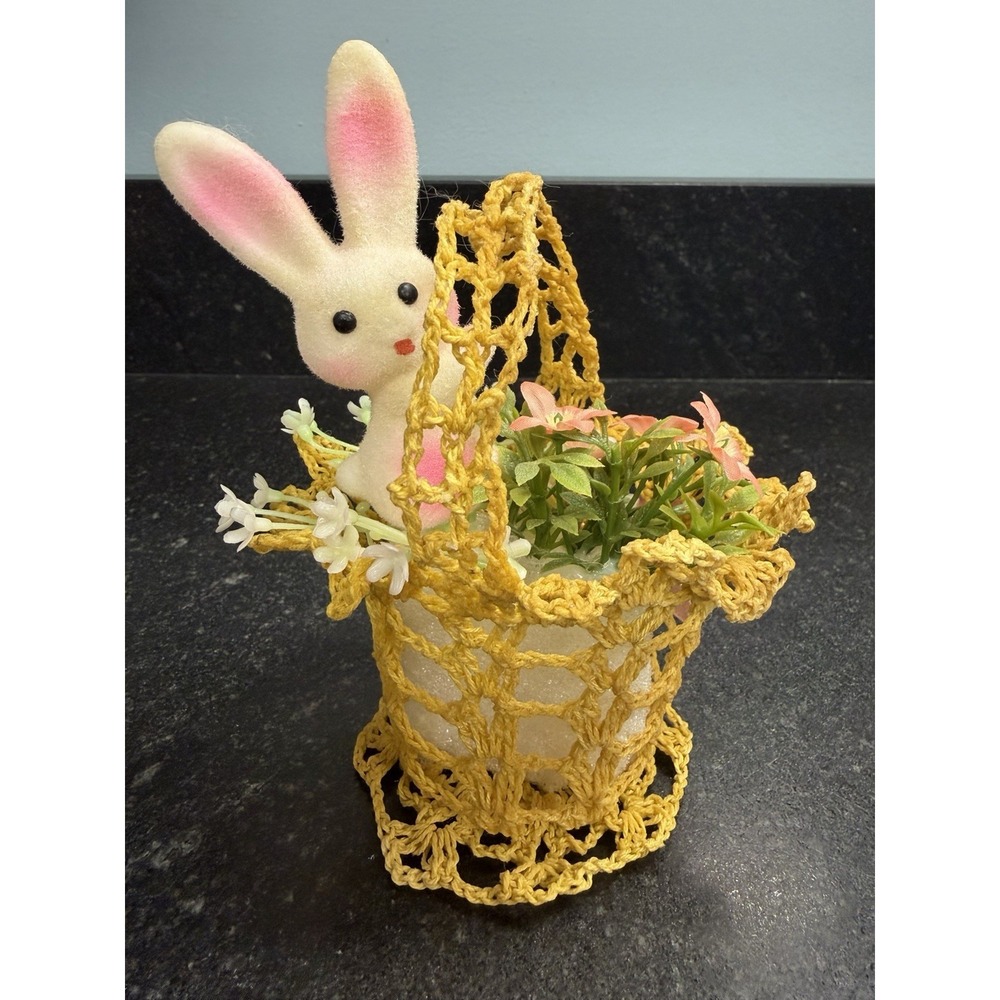Vintage Easter Bunny‎ Basket Flocked Rabbit Floral Crochet Lace Decoration 5"